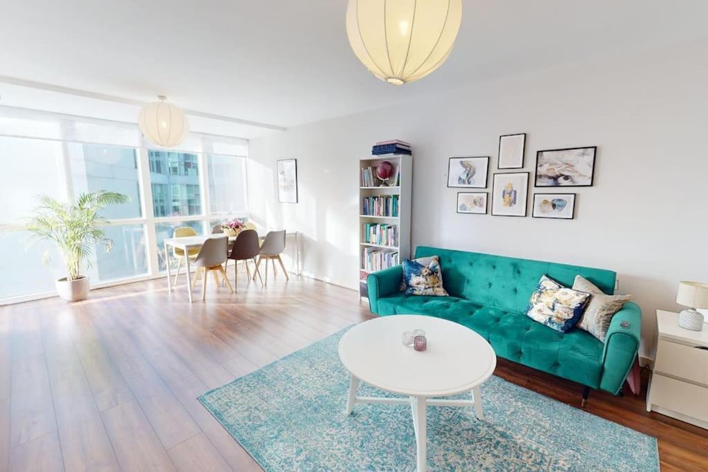 Centrally Located, Comfy 2-Bed 2-Bath Apt Dublín Exterior foto